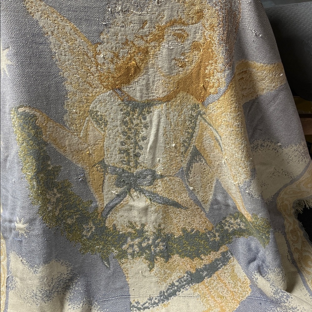 Vintage Style Angel Cherub Tapestry Throw Blanket Fringed 74x50
